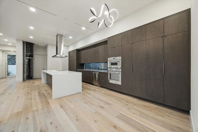 2129 Quenby Street, Houston, TX 77005