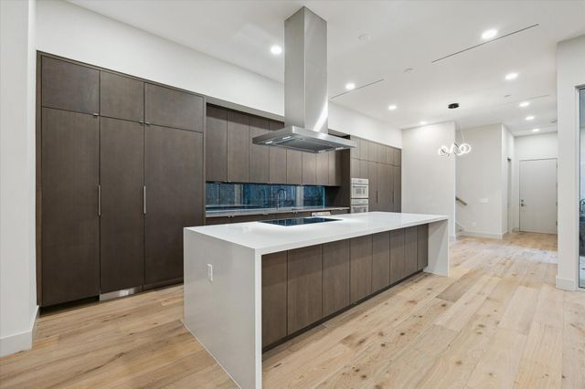 2129 Quenby Street, Houston, TX 77005