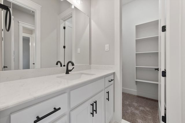 7604 Cranford Court, Arlington, TX 76001
