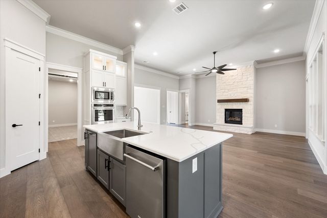 7604 Cranford Court, Arlington, TX 76001