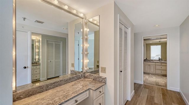 1211 GULF OF MEXICO DRIVE 206, Longboat Key, FL 34228