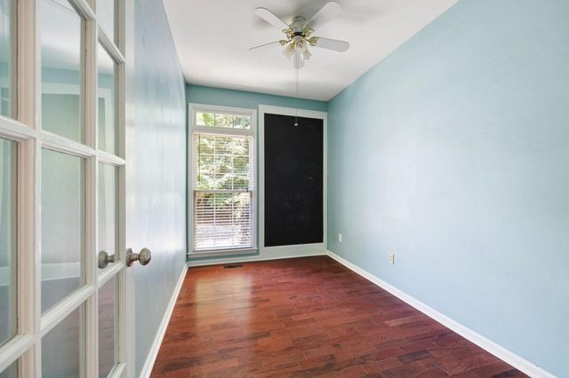 13 Centerport Drive, White, GA 30184