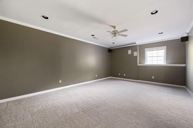 13 Centerport Drive, White, GA 30184