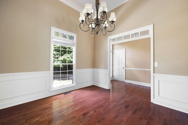 13 Centerport Drive, White, GA 30184