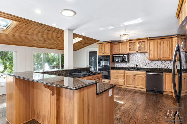 13607 S Lake Drive, Plainfield, IL 60544