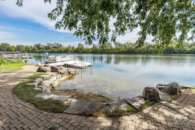 13607 S Lake Drive, Plainfield, IL 60544