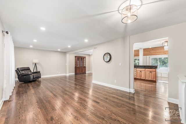 13607 S Lake Drive, Plainfield, IL 60544