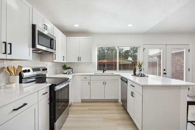 5012 Nash Drive, The Colony, TX 75056