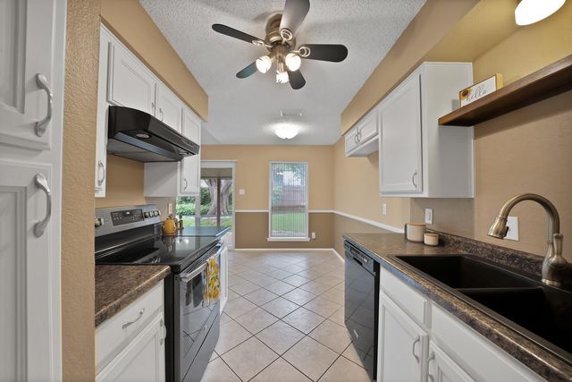 2609 N Capistrano Court, Arlington, TX 76015