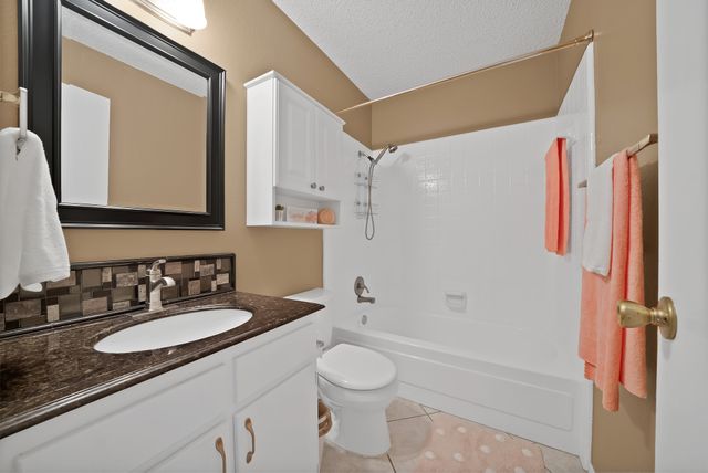 2609 N Capistrano Court, Arlington, TX 76015