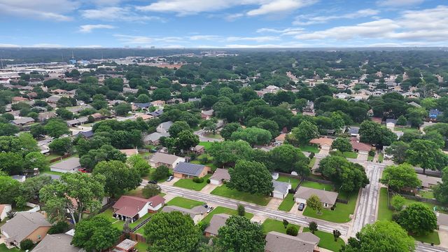 2609 N Capistrano Court, Arlington, TX 76015