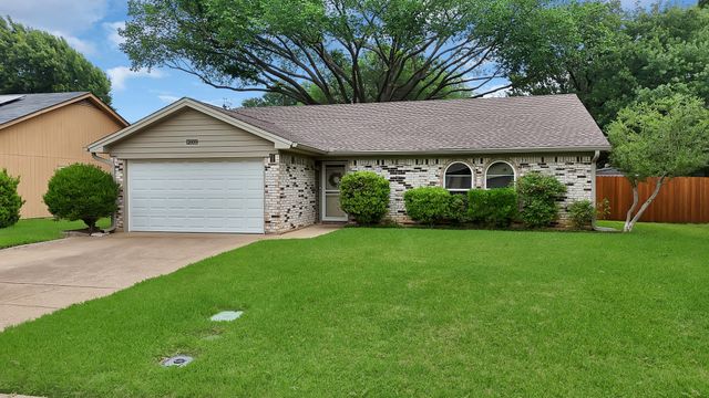 2609 N Capistrano Court, Arlington, TX 76015
