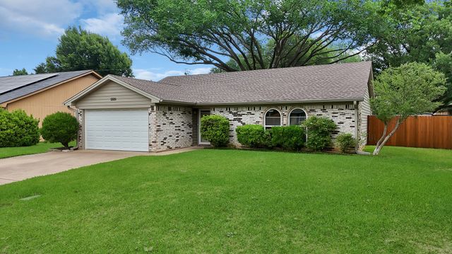 2609 N Capistrano Court, Arlington, TX 76015