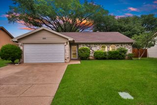 2609 N Capistrano Court, Arlington, TX 76015