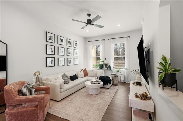 914 Spencer Avenue, Atlanta, GA 30318