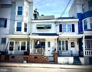 114 W MAHANOY STREET, Mahanoy City, PA 17948