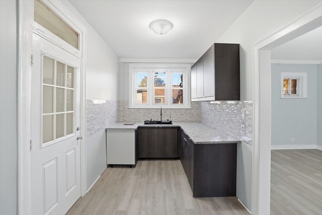 8434 S Drexel Avenue, Chicago, IL 60619