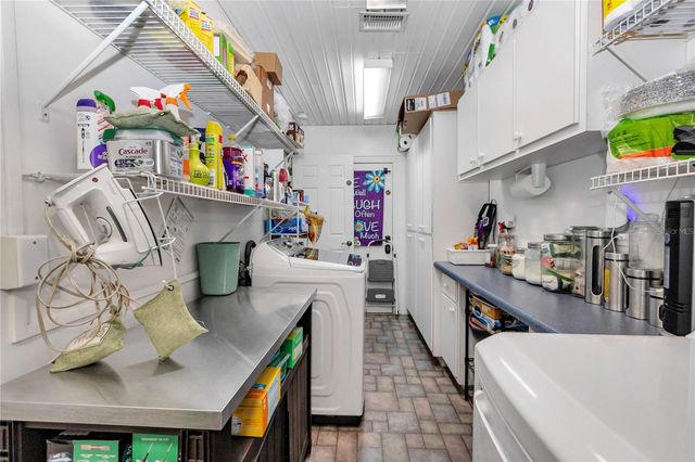 999 N FRESNO AVENUE, Hernando, FL 34442