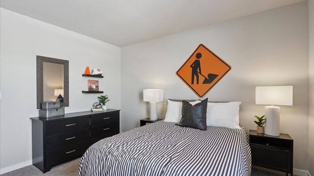 2415 SE Billings Place, West Des Moines, IA 50265