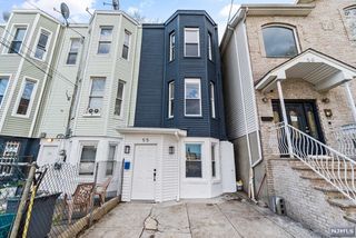 55 Arlington Avenue, Jersey City, NJ 07305