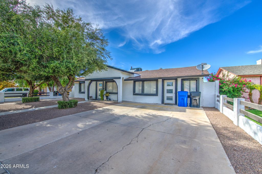 7004 W CORONADO Road, Phoenix, AZ 85035 — exterior