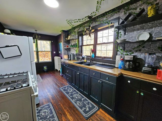 49730 Shelby Road, Shelby Twp, MI 48317