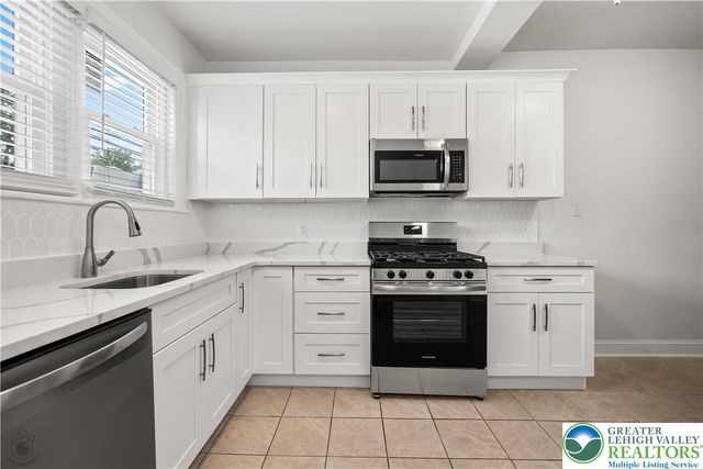 1418 West Chew Street, Allentown City, PA 18102