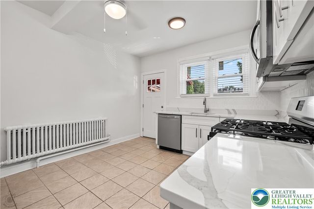 1418 West Chew Street, Allentown City, PA 18102