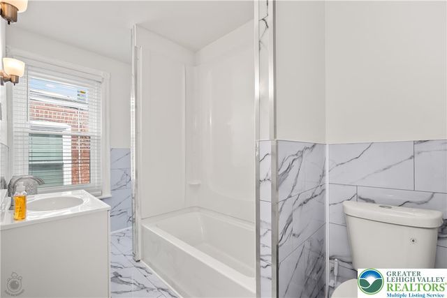 1418 West Chew Street, Allentown City, PA 18102