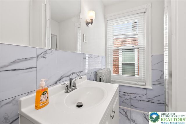 1418 West Chew Street, Allentown City, PA 18102