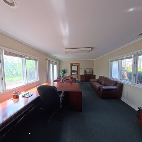 805 E Palatine Road, Palatine, IL 60074