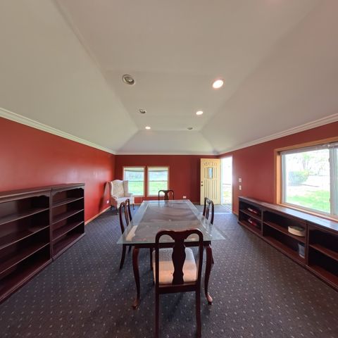 805 E Palatine Road, Palatine, IL 60074
