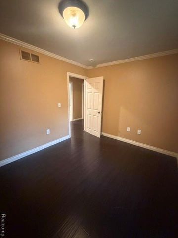 1534 Brookline Street, Canton, MI 48187