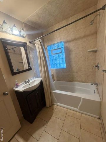 1534 Brookline Street, Canton, MI 48187
