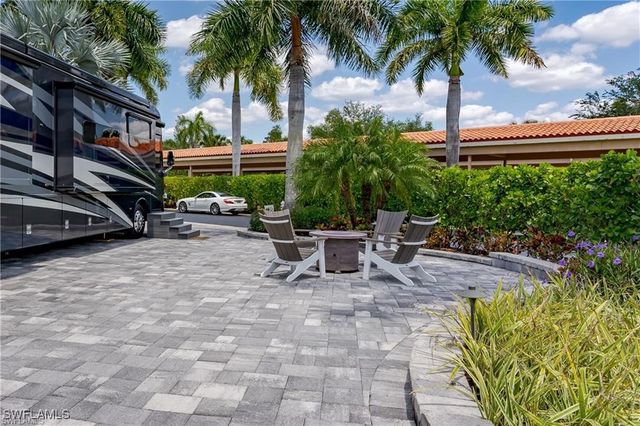 13526 Snook CIR, Naples, FL 34114