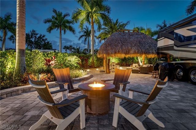 13526 Snook CIR, Naples, FL 34114