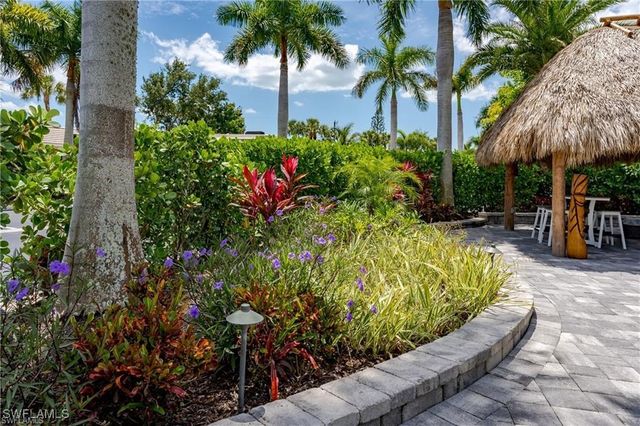 13526 Snook CIR, Naples, FL 34114