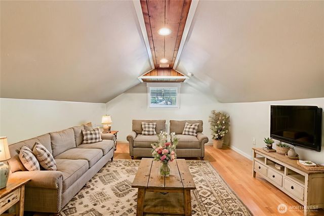 537 Mcnaught Road S, Roy, WA 98580