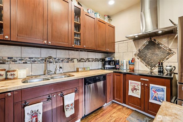 537 Mcnaught Road S, Roy, WA 98580