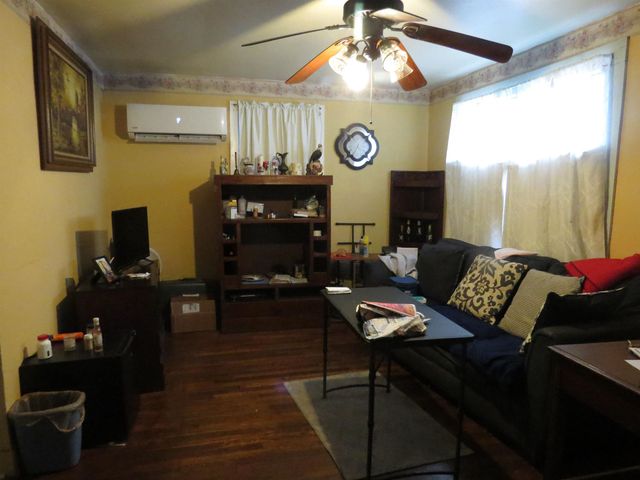 614 Dean St, Longview, TX 75602