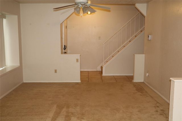 414 Windhollow Circle, League City, TX 77573