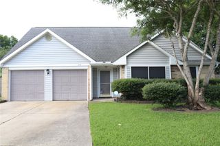 414 Windhollow Circle, League City, TX 77573