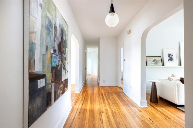 193 Pleasant St 6, Brookline, MA 02446