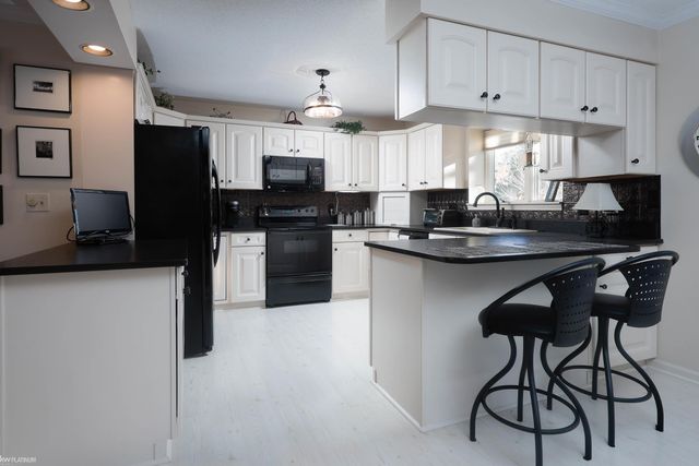 3850 Butternut Court, Port Huron, MI 48060