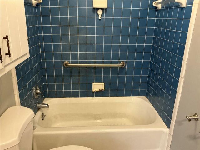321 W Blackshear Avenue, Waycross, GA 31501