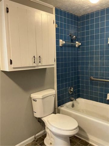 321 W Blackshear Avenue, Waycross, GA 31501
