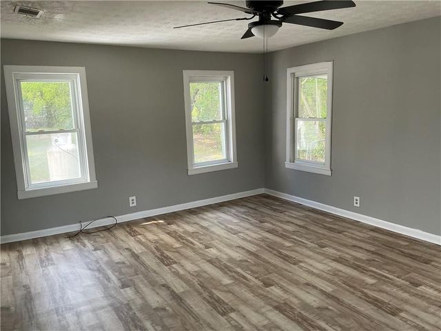 321 W Blackshear Avenue, Waycross, GA 31501