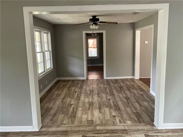 321 W Blackshear Avenue, Waycross, GA 31501