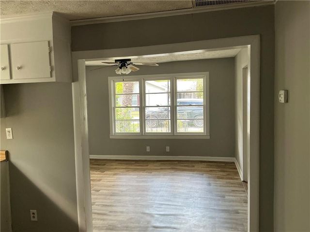 321 W Blackshear Avenue, Waycross, GA 31501
