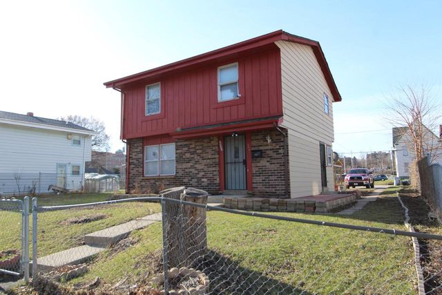 2449 W Highland AVENUE, Milwaukee, WI 53233